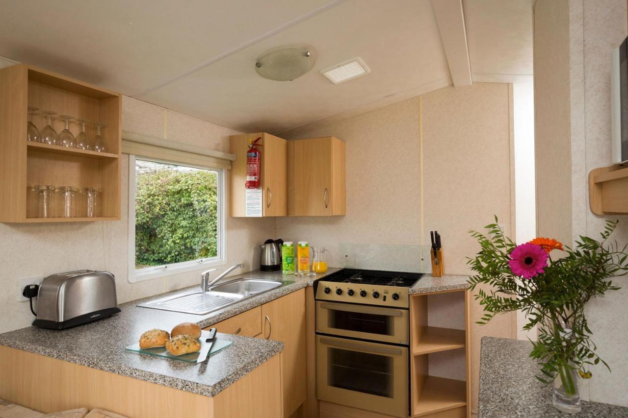 Whitecliff Bay Holiday Park Bembridge Exterior foto